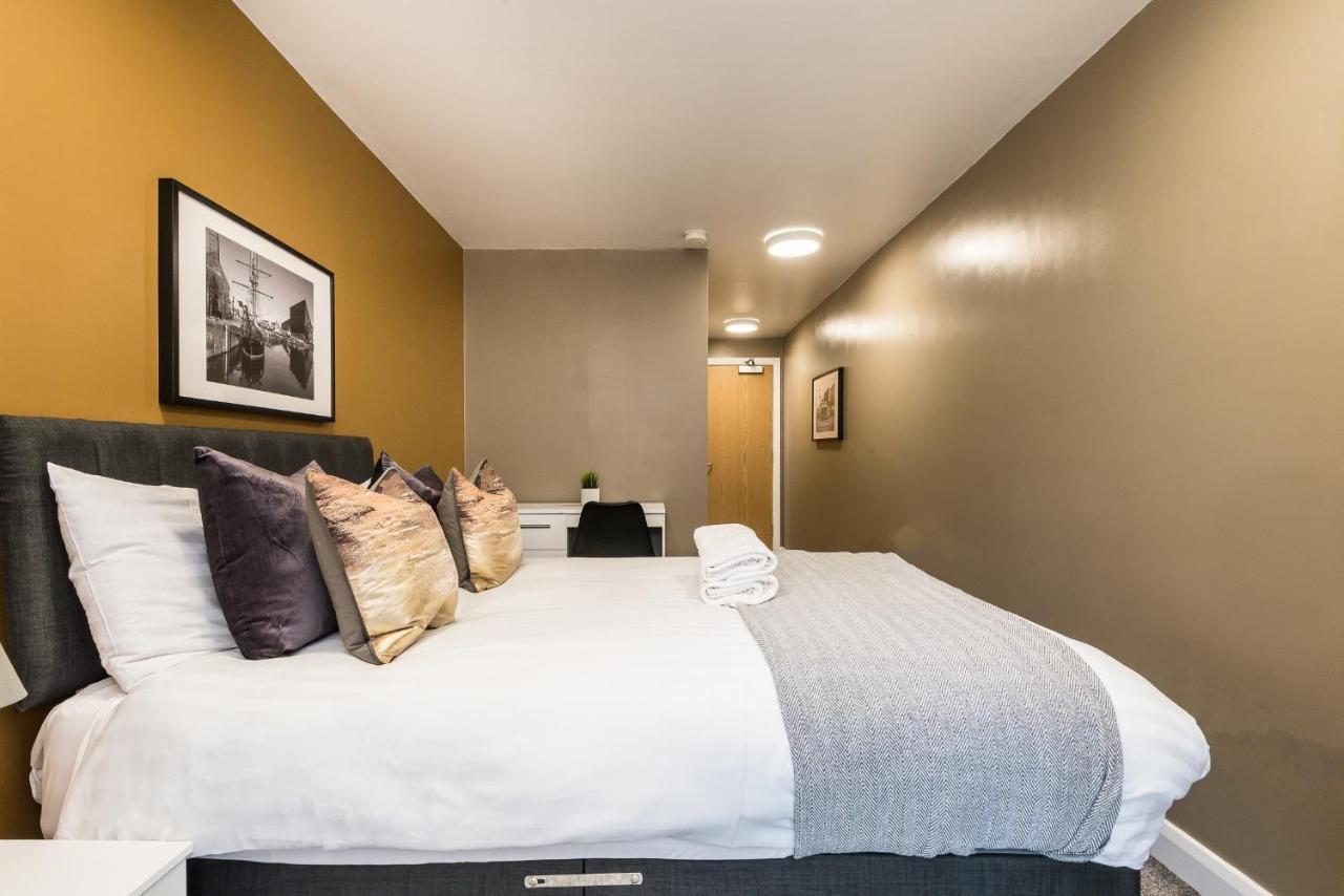 Host Apartments - Spacious 3 Bed Apartment With 3 Ensuites Liverpool Eksteriør billede
