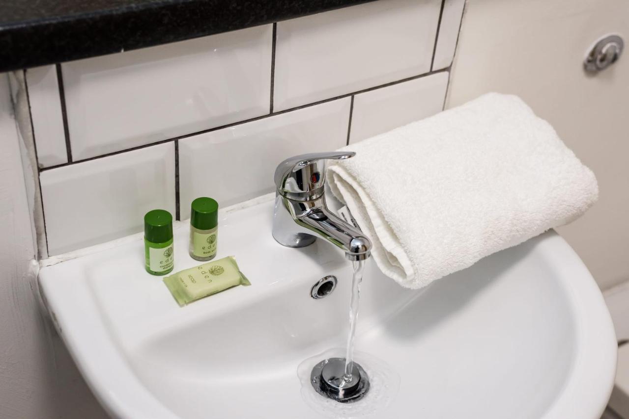Host Apartments - Spacious 3 Bed Apartment With 3 Ensuites Liverpool Eksteriør billede